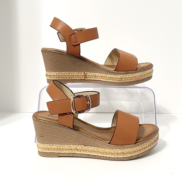 Wedge Sandals - Picture 4 of 6